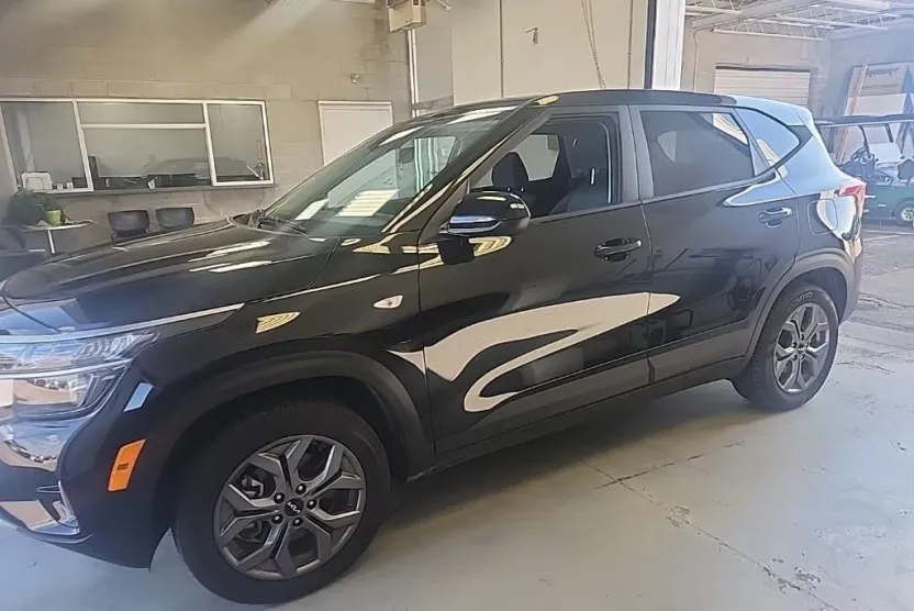2024 Kia Seltos LX photo 1