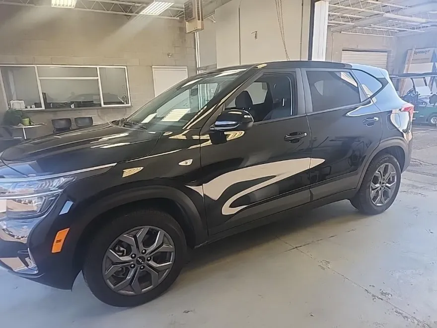 2024 Kia Seltos LX photo 1