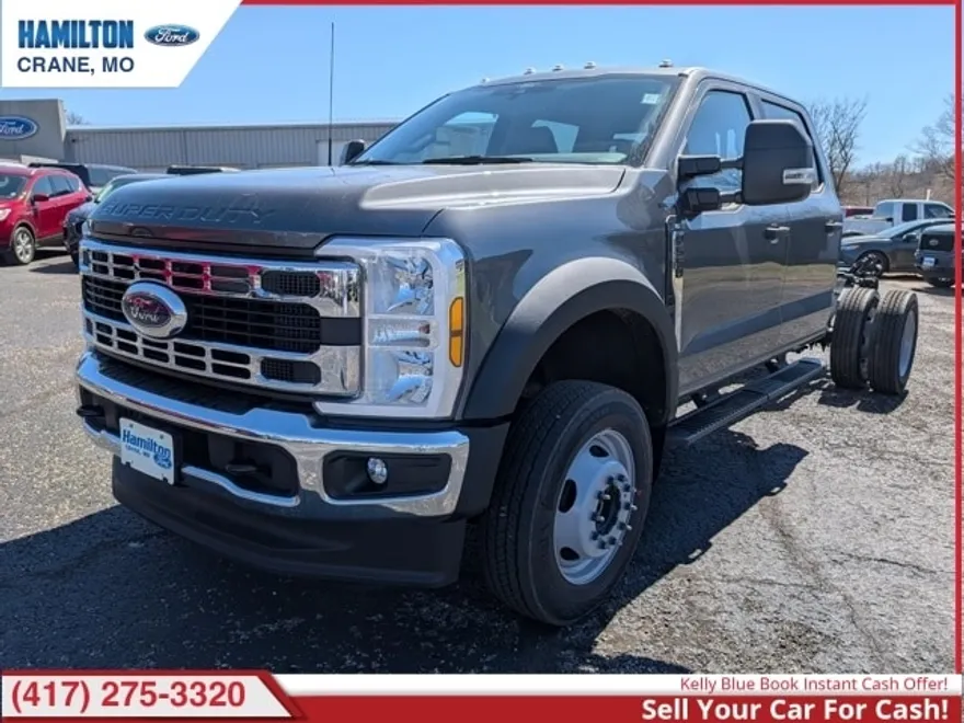 2025 Ford F-550 photo 1