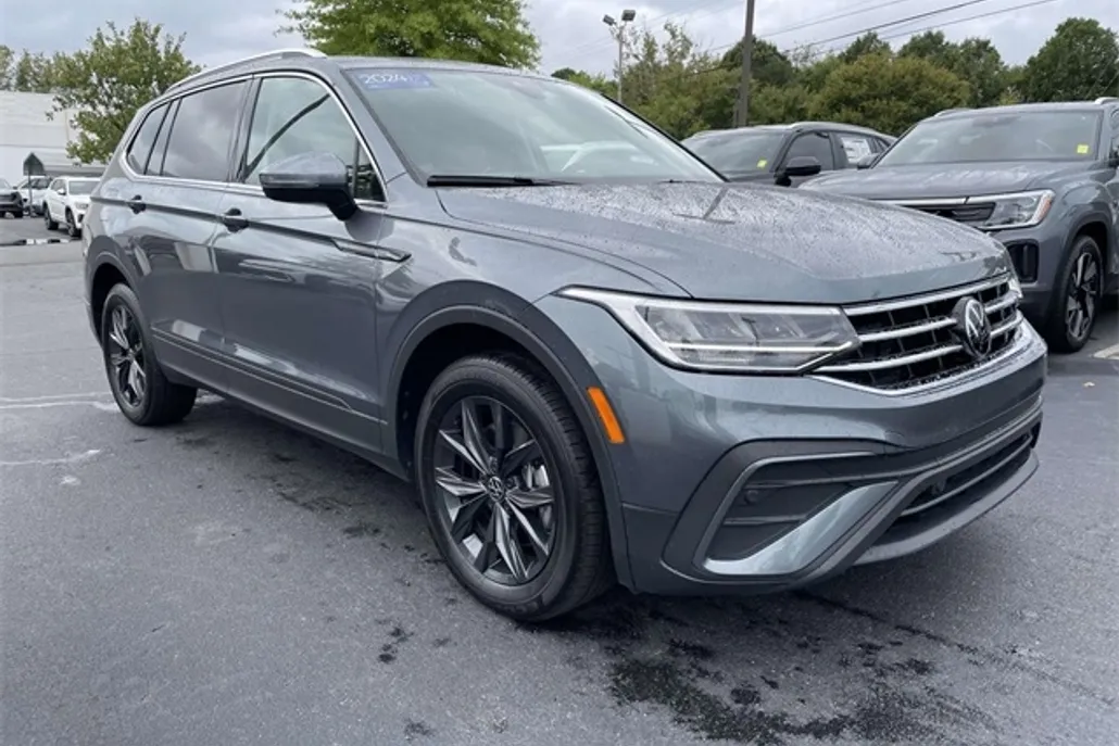 2024 Volkswagen Tiguan SE Wolfsburg Edition photo 1