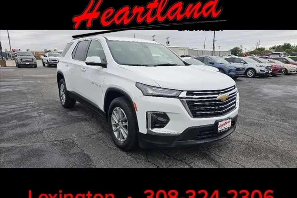 2023 Chevrolet Traverse Cloth 1LT photo 1