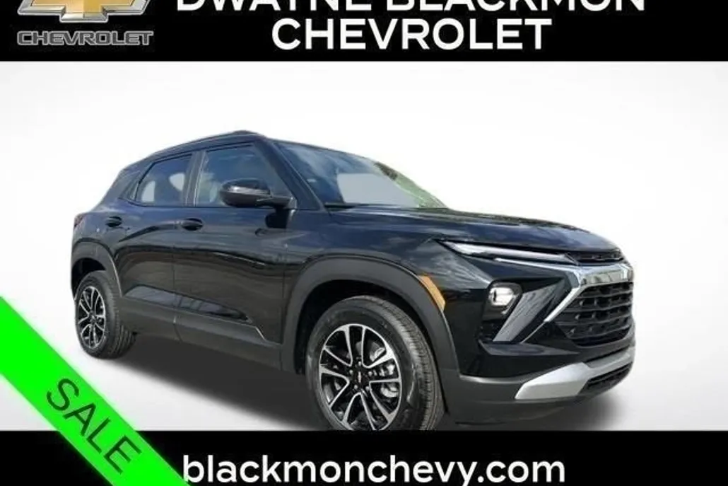 2025 Chevrolet Trailblazer LT photo 1