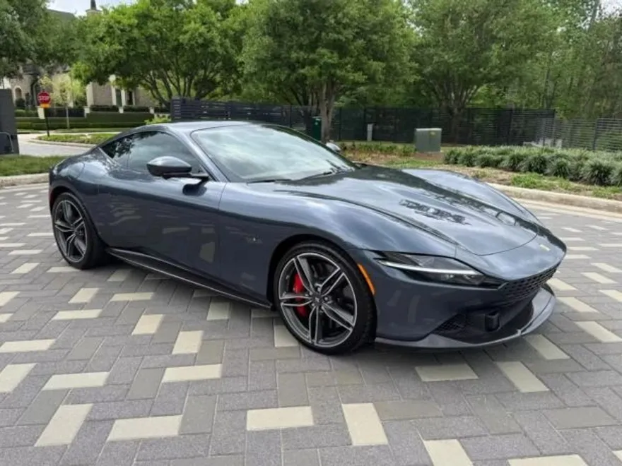 2021 Ferrari Roma photo 1
