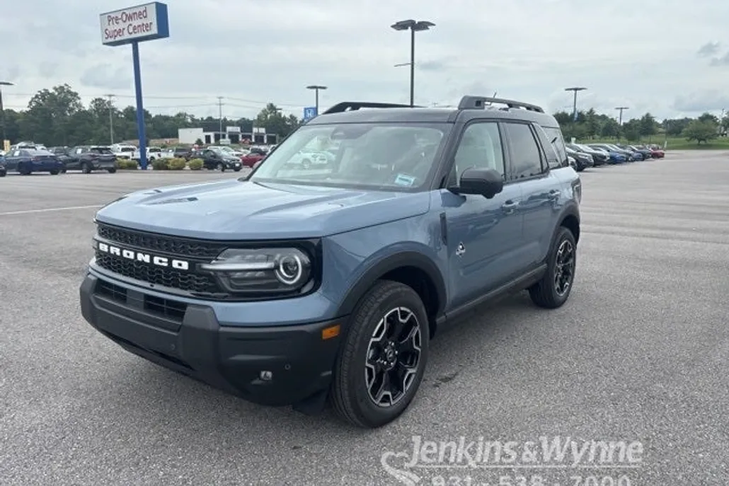2025 Ford Bronco Sport Outer Banks photo 1