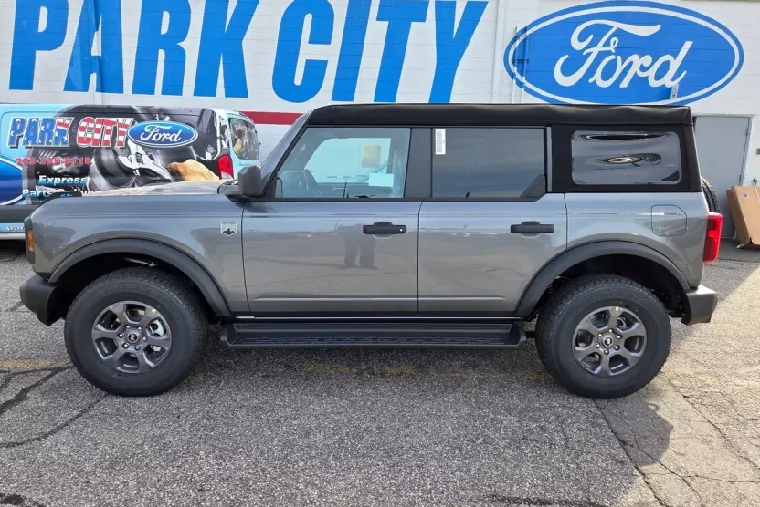 2025 Ford Bronco Big Bend photo 1