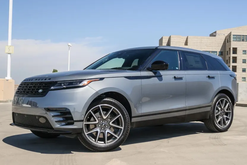 2026 Land Rover Range Rover Velar SE photo 1