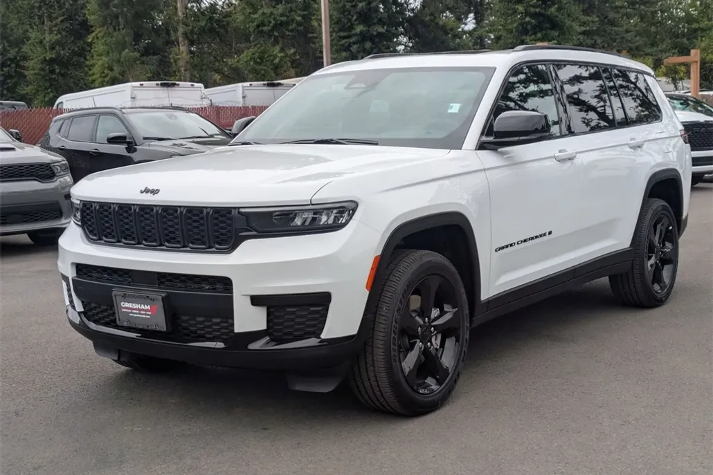 2025 Jeep Grand Cherokee Altitude X photo 1