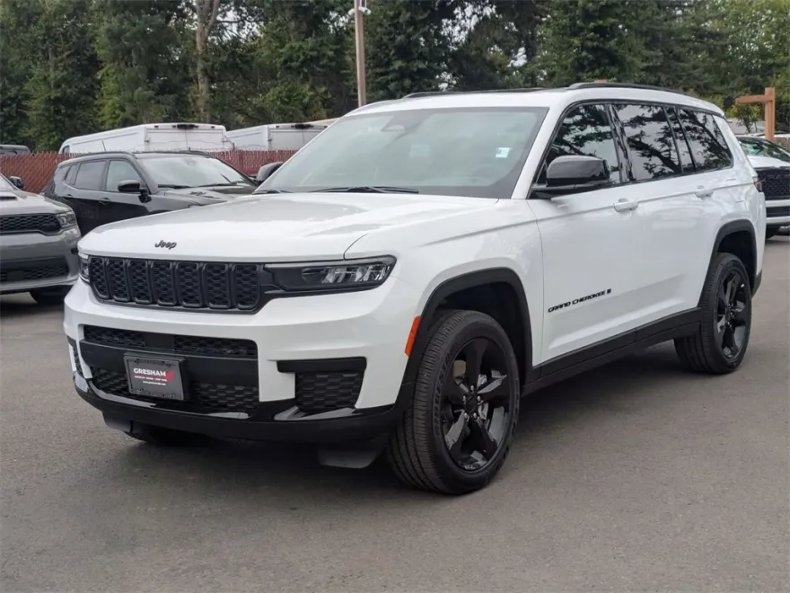 2025 Jeep Grand Cherokee Altitude X photo 1