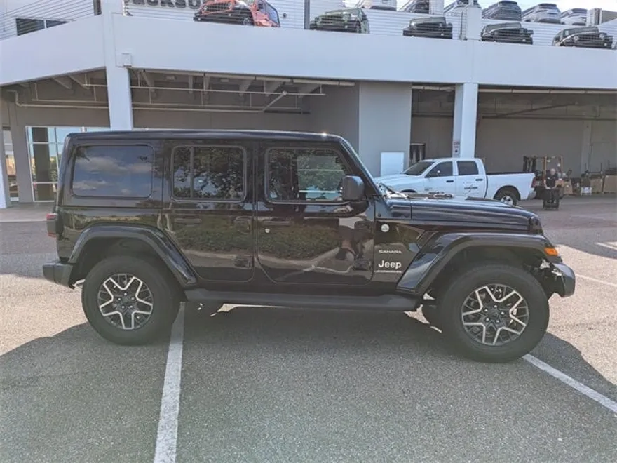 2024 Jeep Wrangler Sahara photo 1