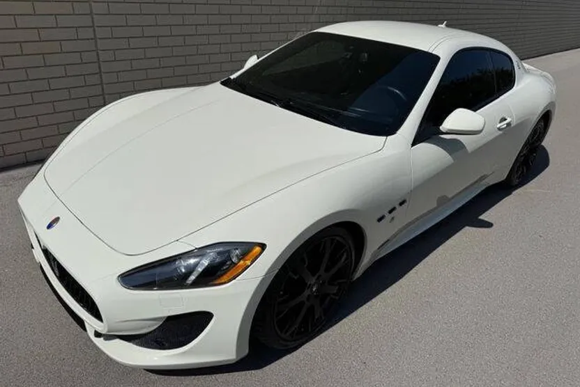 2013 Maserati Granturismo Sport photo 1