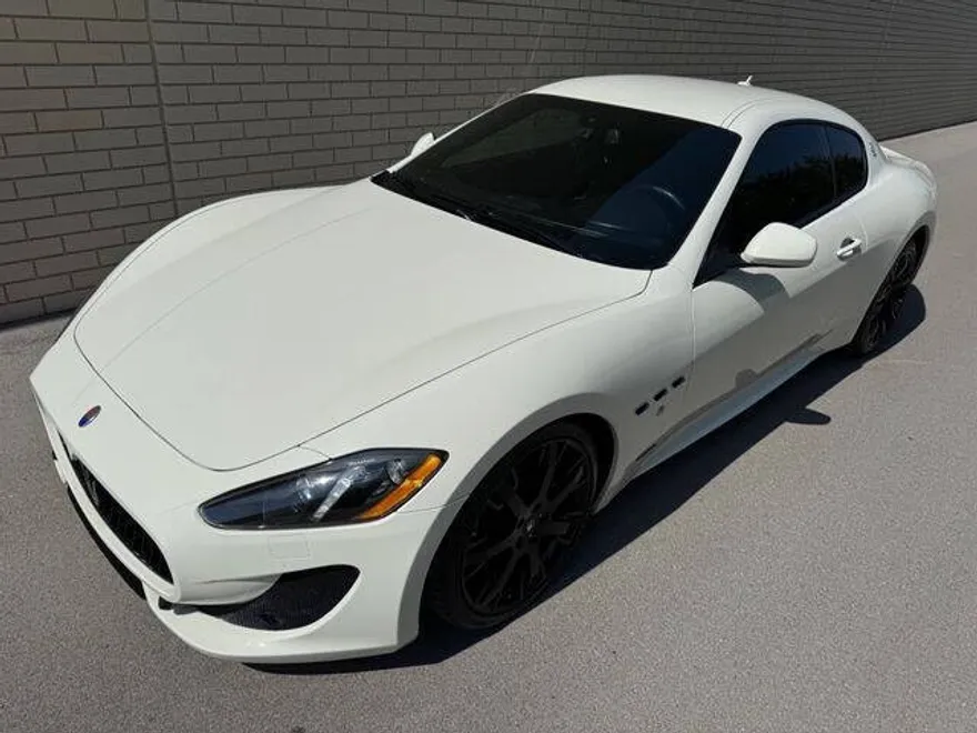 2013 Maserati Granturismo Sport photo 1