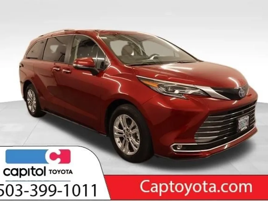 2024 Toyota Sienna Platinum photo 1