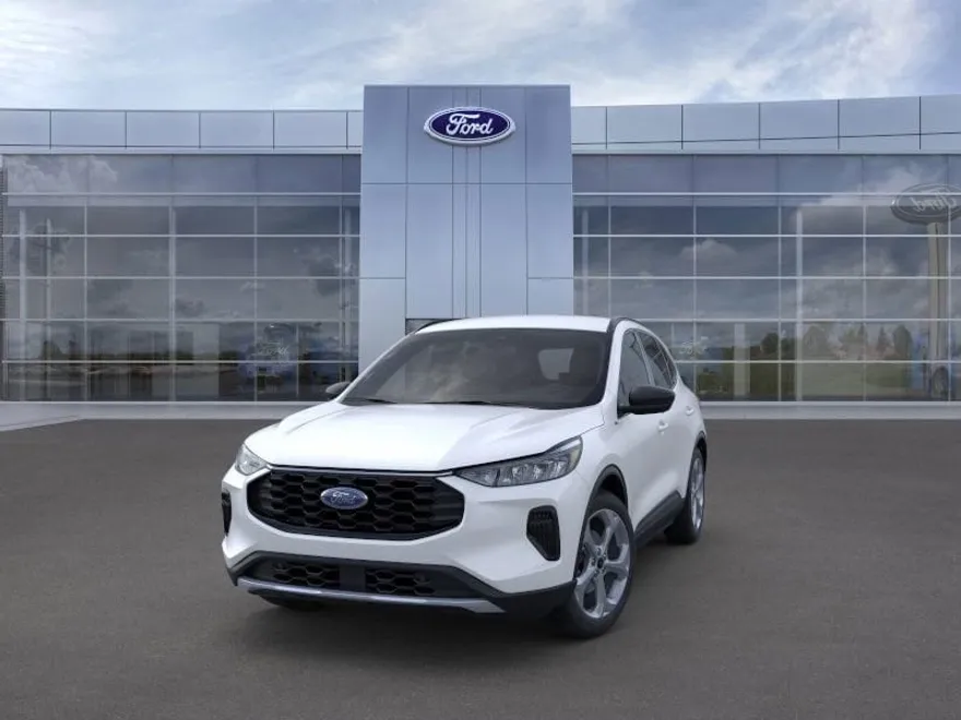 2025 Ford Escape ST-Line photo 1