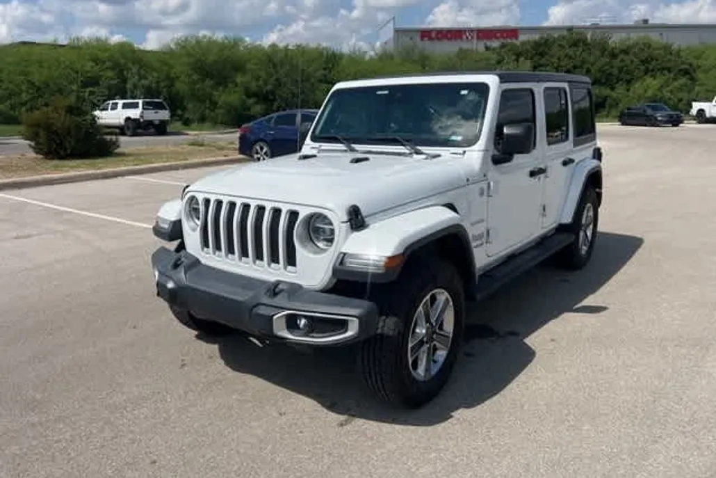 2020 Jeep Wrangler Unlimited Sahara photo 1