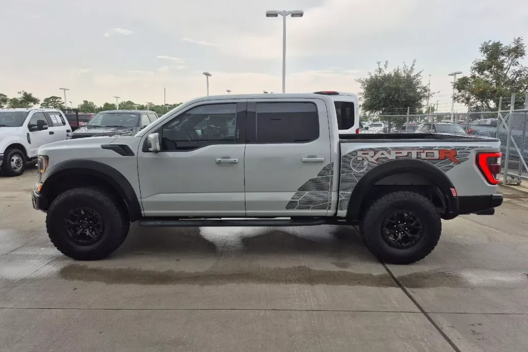 2023 Ford F-150 Raptor photo 1