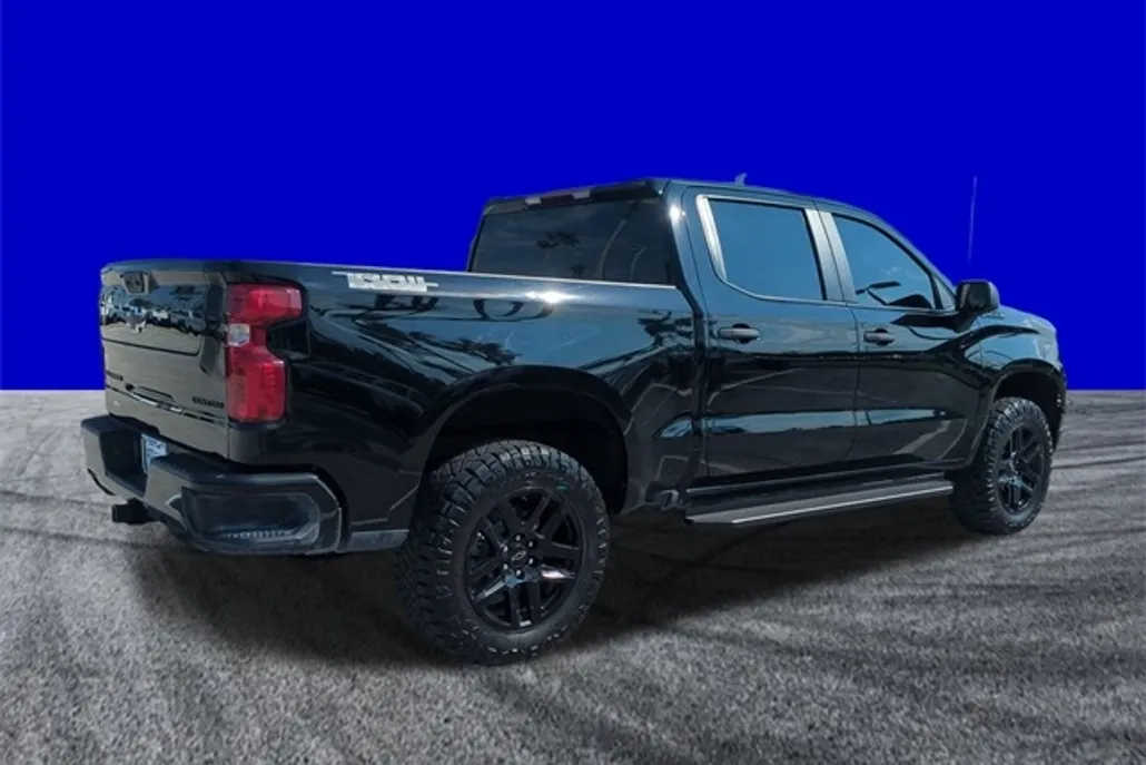 2024 Chevrolet Silverado 1500 Custom Trail Boss photo 1