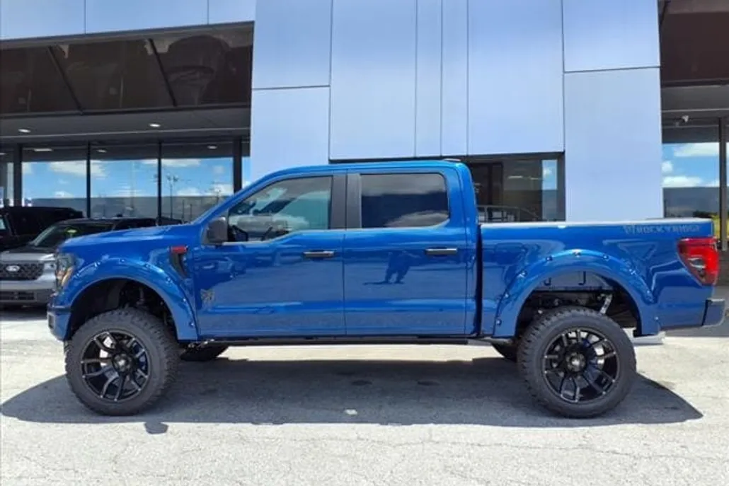 2025 Ford F-150 STX photo 1