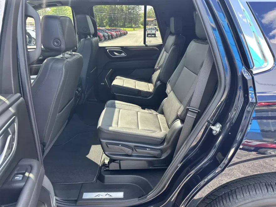 2024 Chevrolet Tahoe High Country photo 1