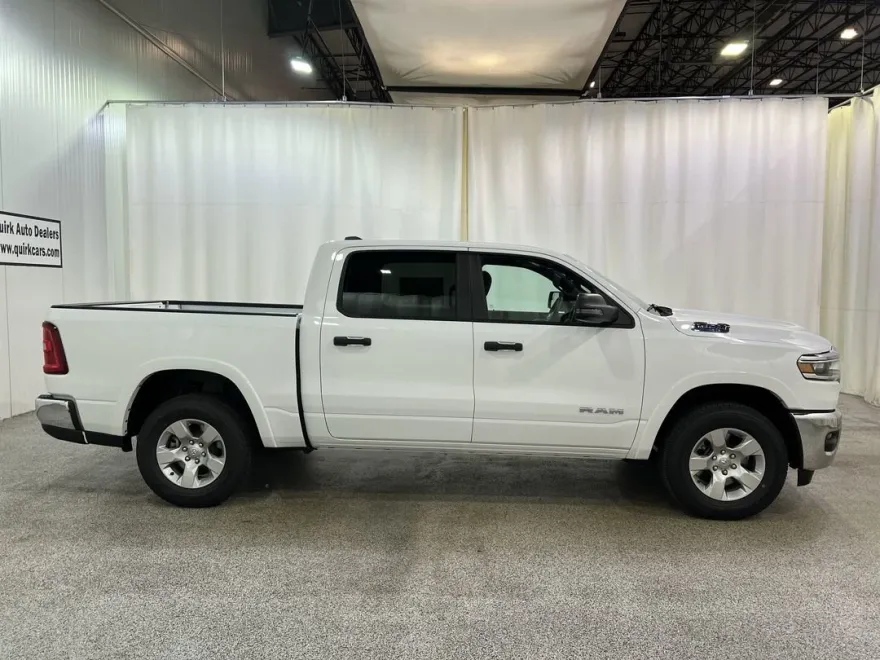 2025 Ram 1500 Big Horn photo 1