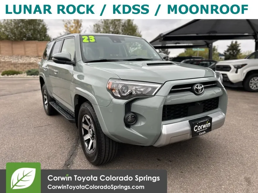 2023 Toyota 4Runner TRD Off-Road Premium photo 1