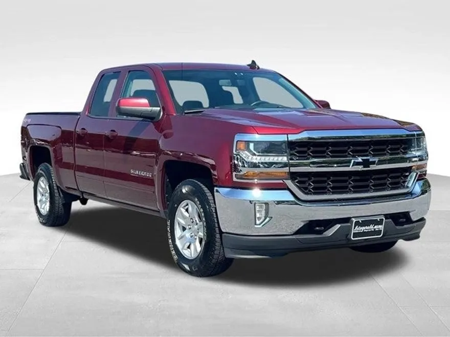 2017 Chevrolet Silverado 1500 LT1 photo 1