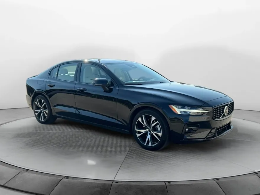 2024 Volvo S60 B5 Core photo 1