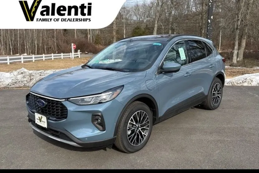 2023 Ford Escape Base photo 1