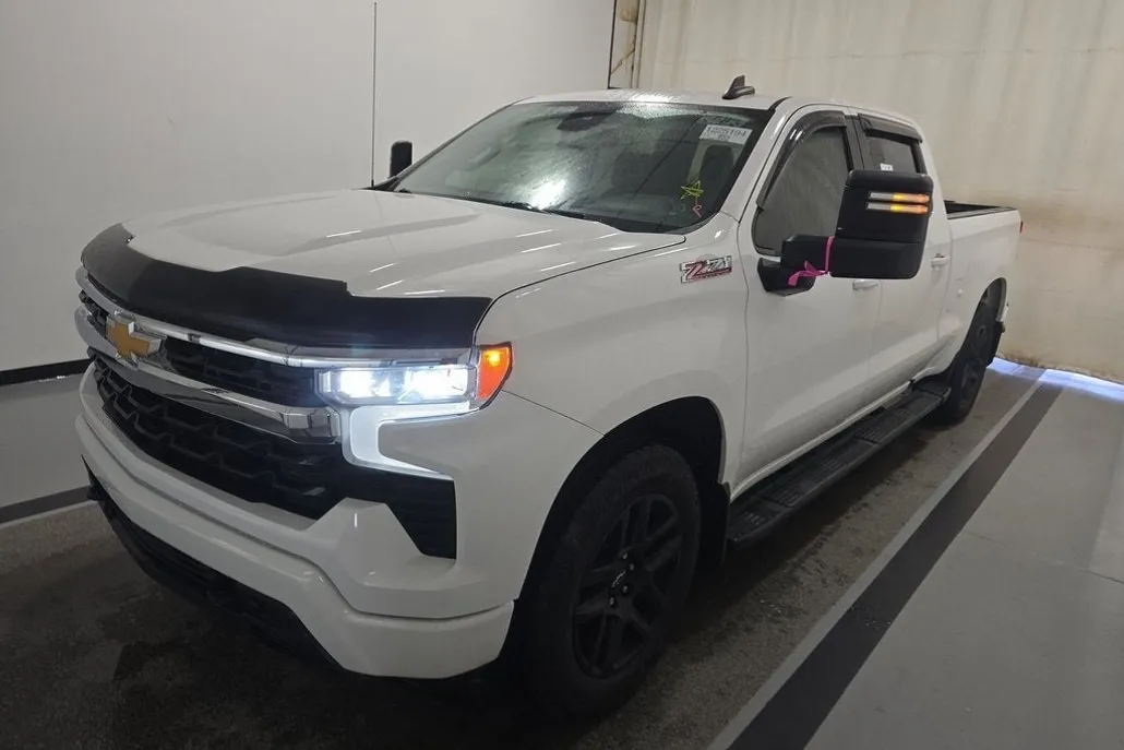 2022 Chevrolet Silverado 1500 RST photo 1