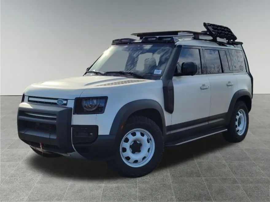 2024 Land Rover Defender 110 S photo 1