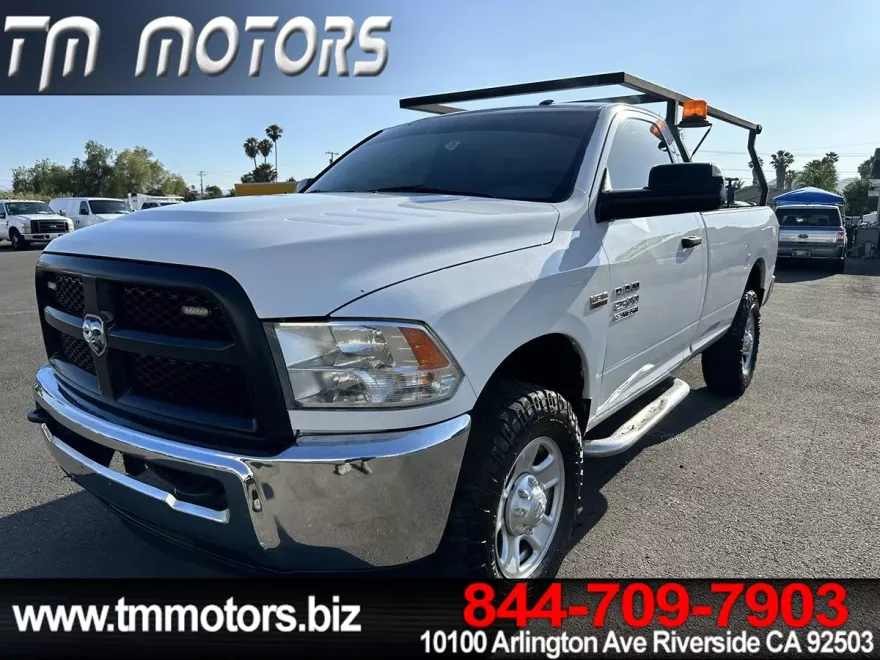 2017 Ram 2500 Tradesman photo 1