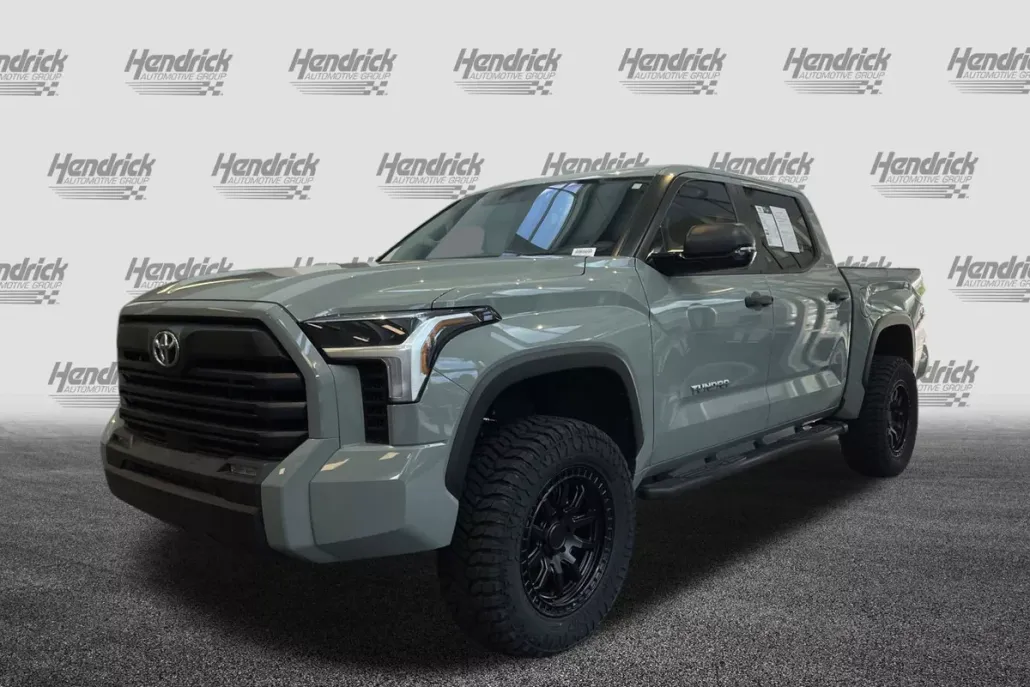 2024 Toyota Tundra SR5 photo 1