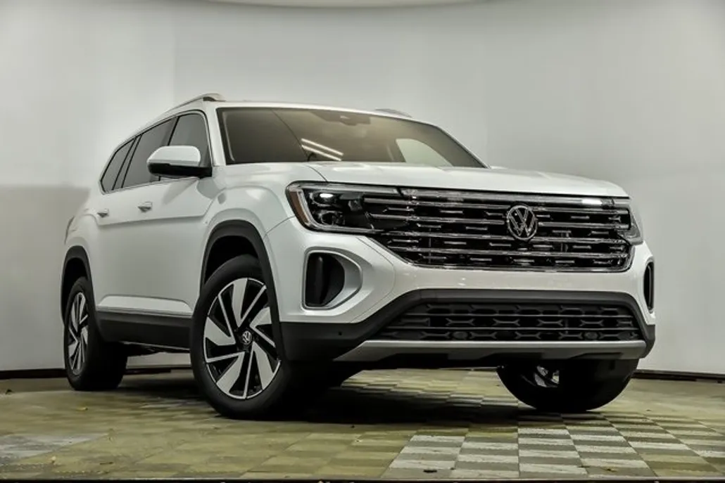 2026 Volkswagen Atlas SE Technology photo 1