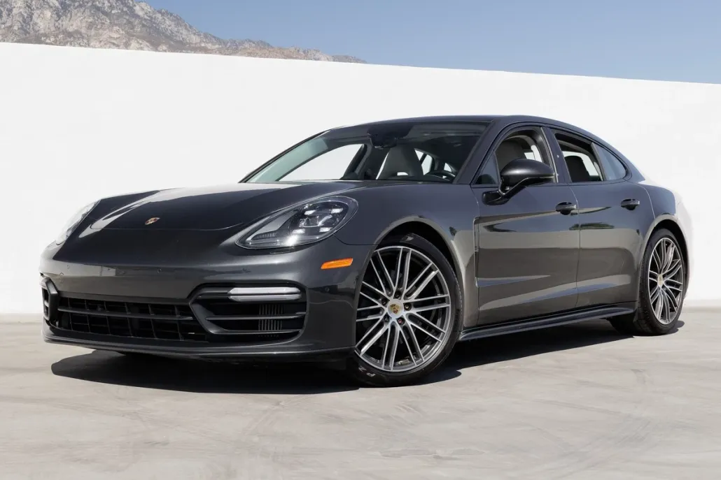 2018 Porsche Panamera 4S photo 1