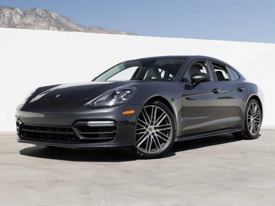 2018 Porsche Panamera 4S photo 1