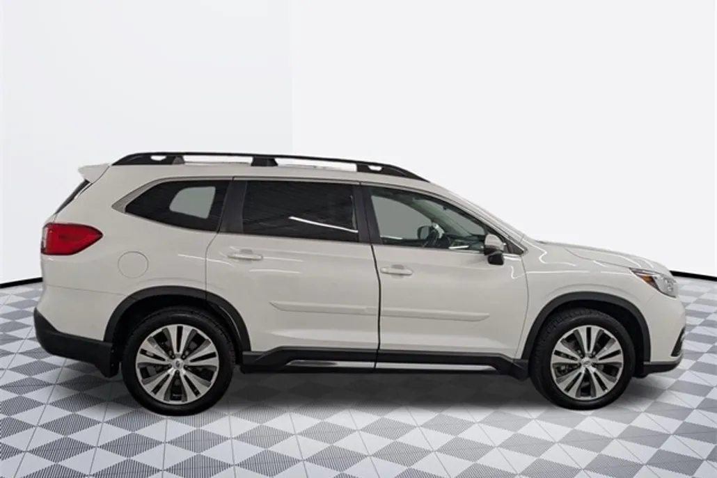 2019 Subaru Ascent Limited photo 1