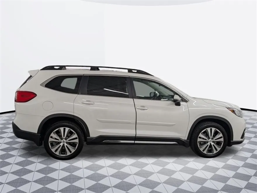 2019 Subaru Ascent Limited photo 1
