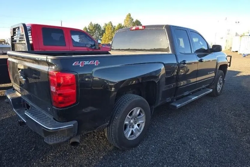 2016 Chevrolet Silverado 1500 LT photo 1