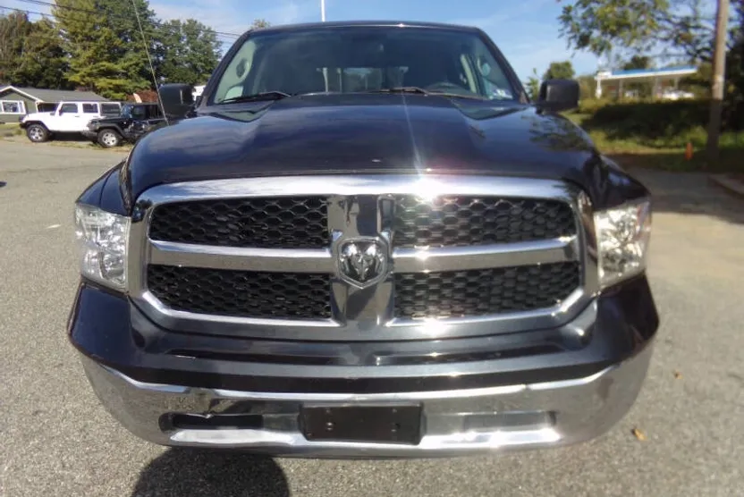 2019 Ram 1500 Classic SLT photo 1