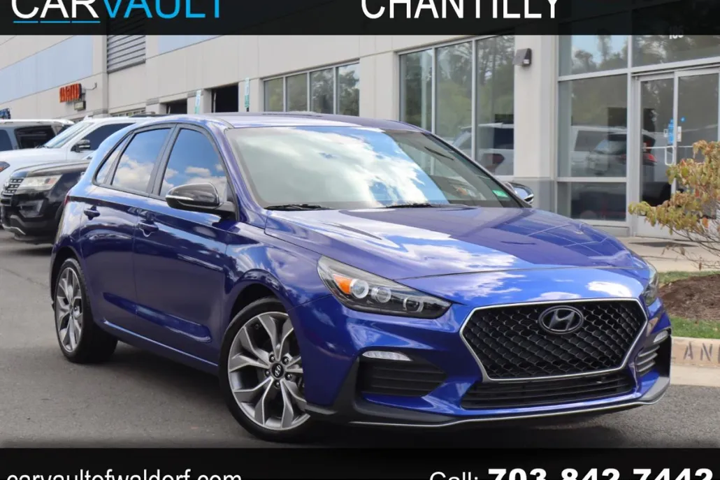 2019 Hyundai Elantra GT N Line photo 1