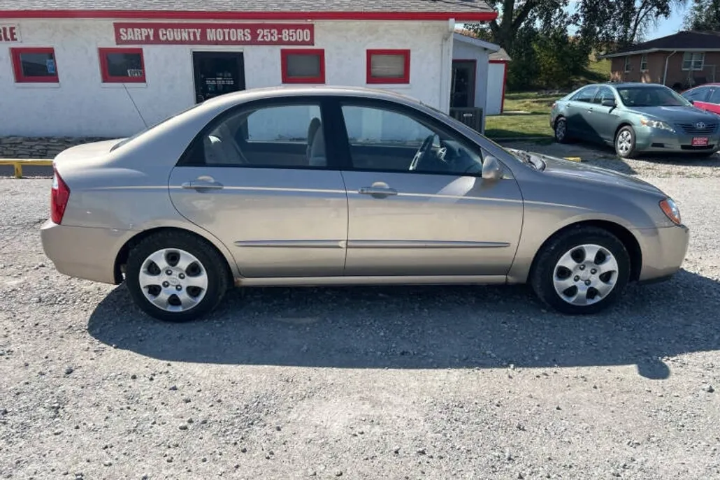 2006 Kia Spectra EX photo 1