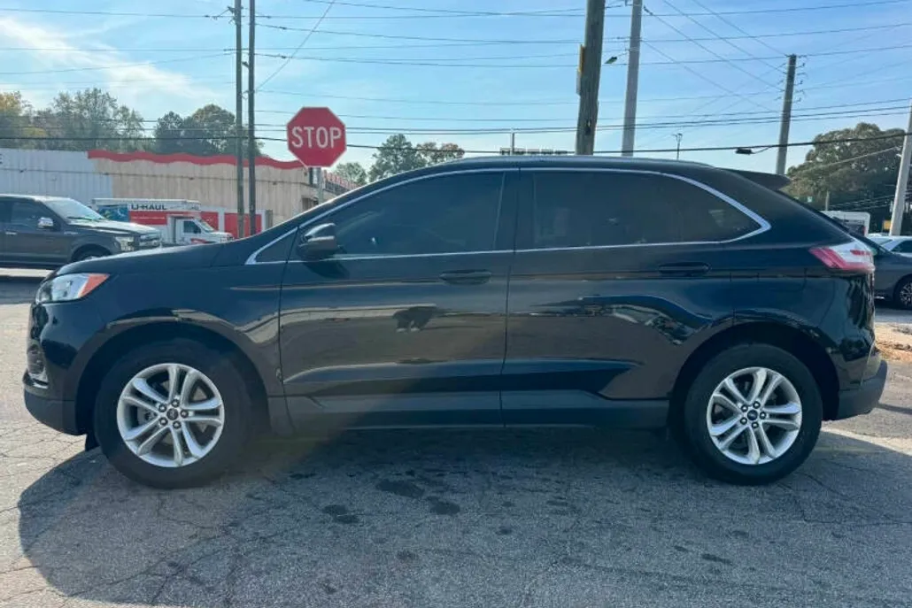 2019 Ford Edge SEL photo 1