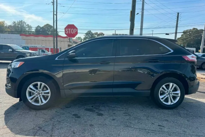2019 Ford Edge SEL photo 1