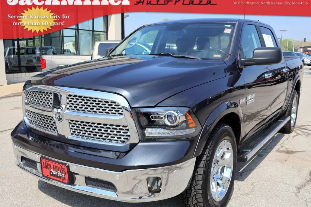 2018 Ram 1500 Laramie photo 1