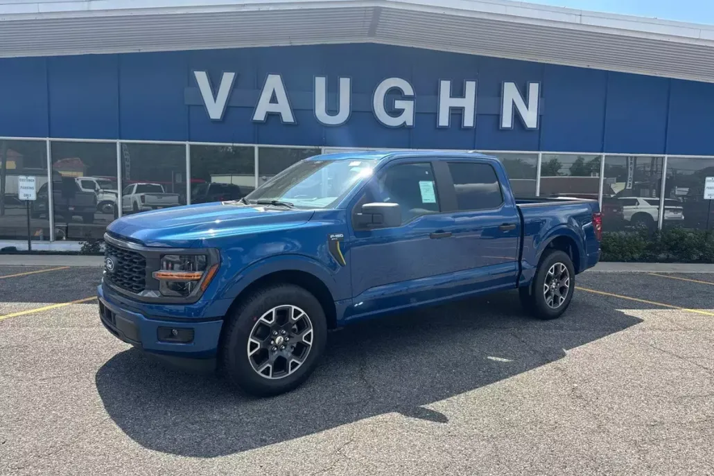2025 Ford F-150 STX photo 1