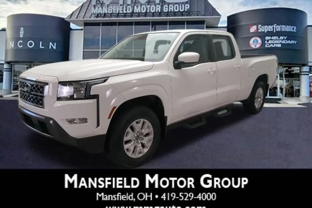 2022 Nissan Frontier SV photo 1
