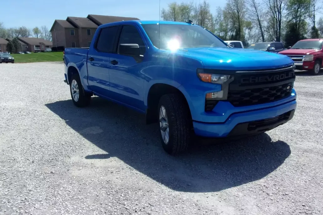 2025 Chevrolet Silverado 1500 Custom photo 1