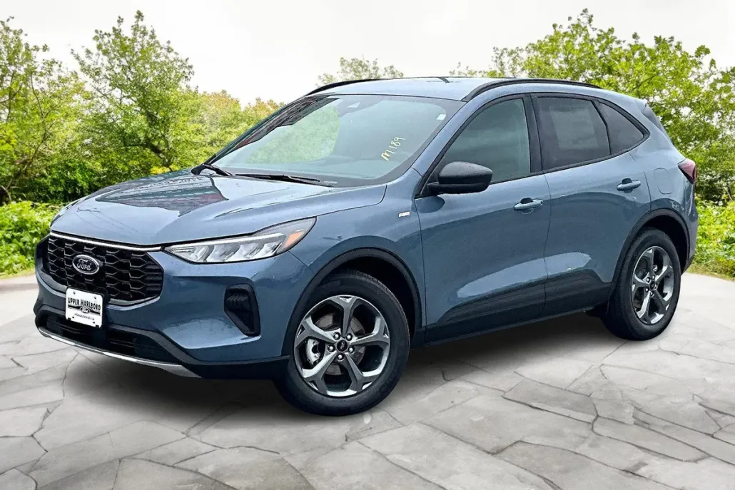 2025 Ford Escape ST-Line photo 1