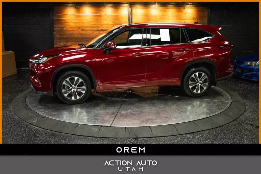 2020 Toyota Highlander XLE photo 1