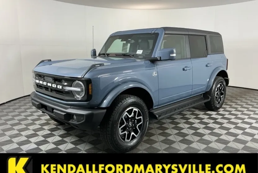 2025 Ford Bronco Outer Banks photo 1