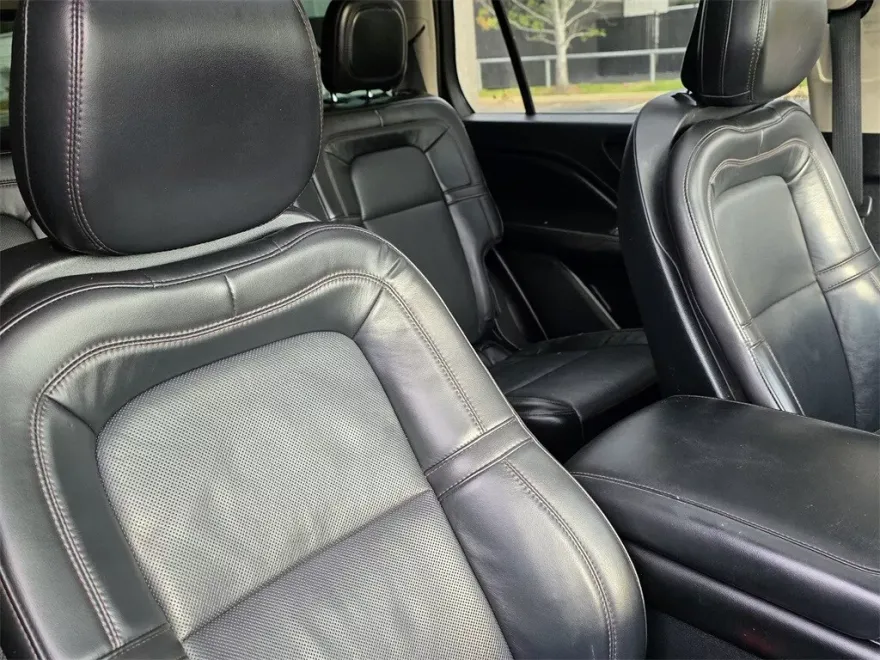 2020 Lincoln Aviator Reserve photo 1